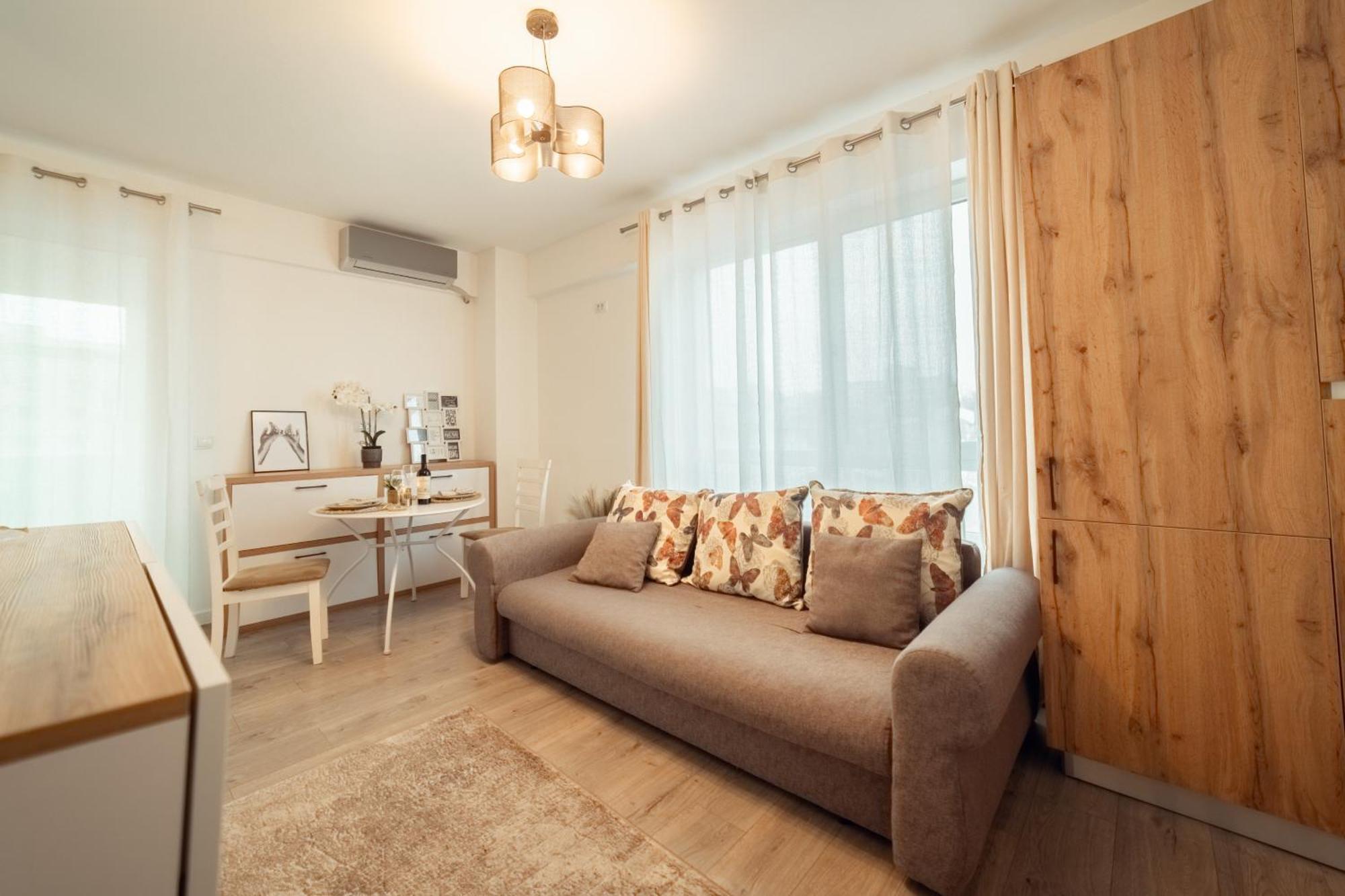 Palace Of Culture Dream Apartments And Studios Yaş Dış mekan fotoğraf