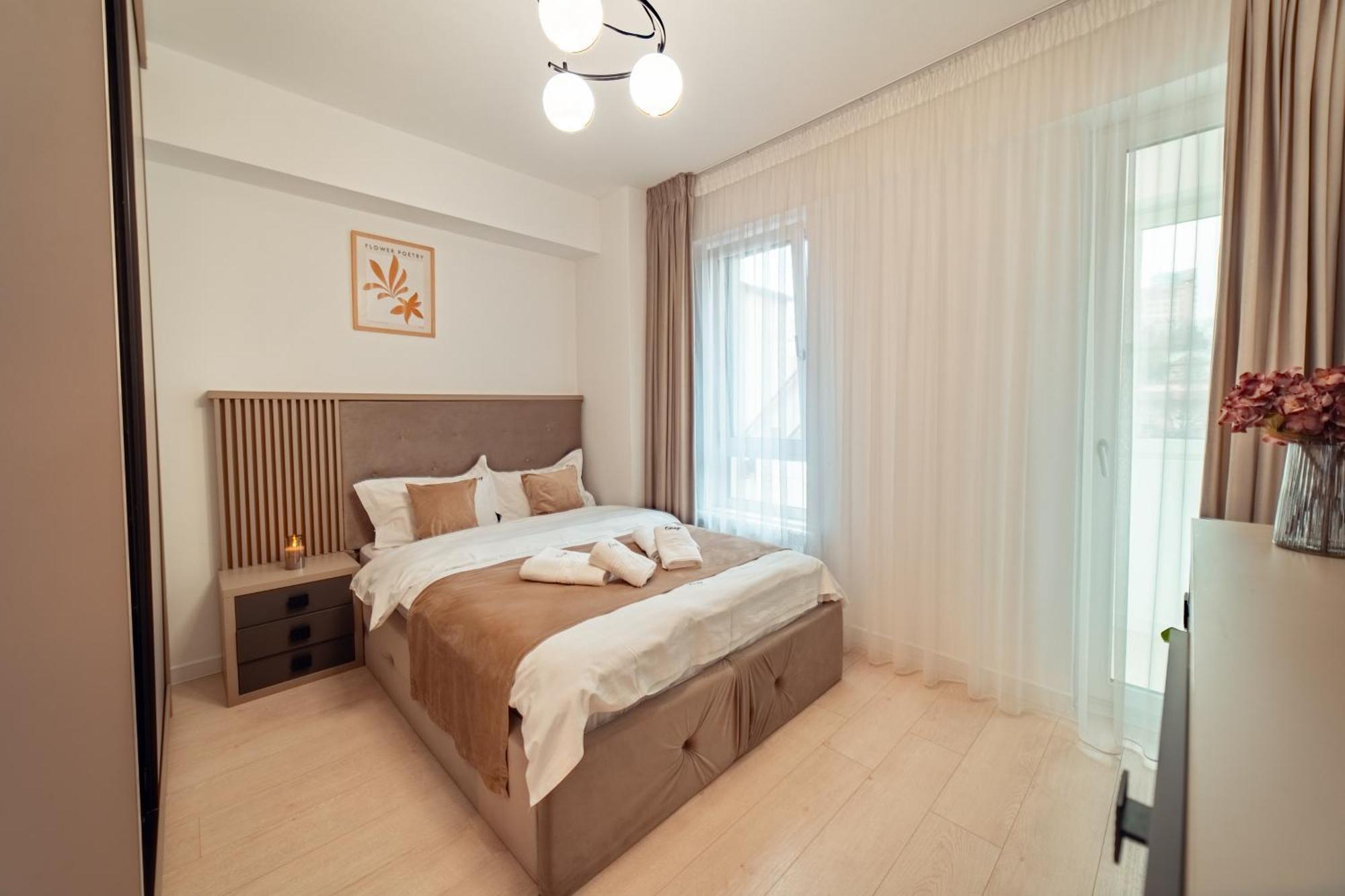 Palace Of Culture Dream Apartments And Studios Yaş Dış mekan fotoğraf